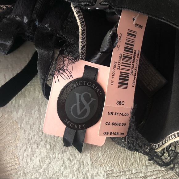 Victorias Secret Designer Collection Fashion Show velvet lace bra 36C New - Picture 6 of 8